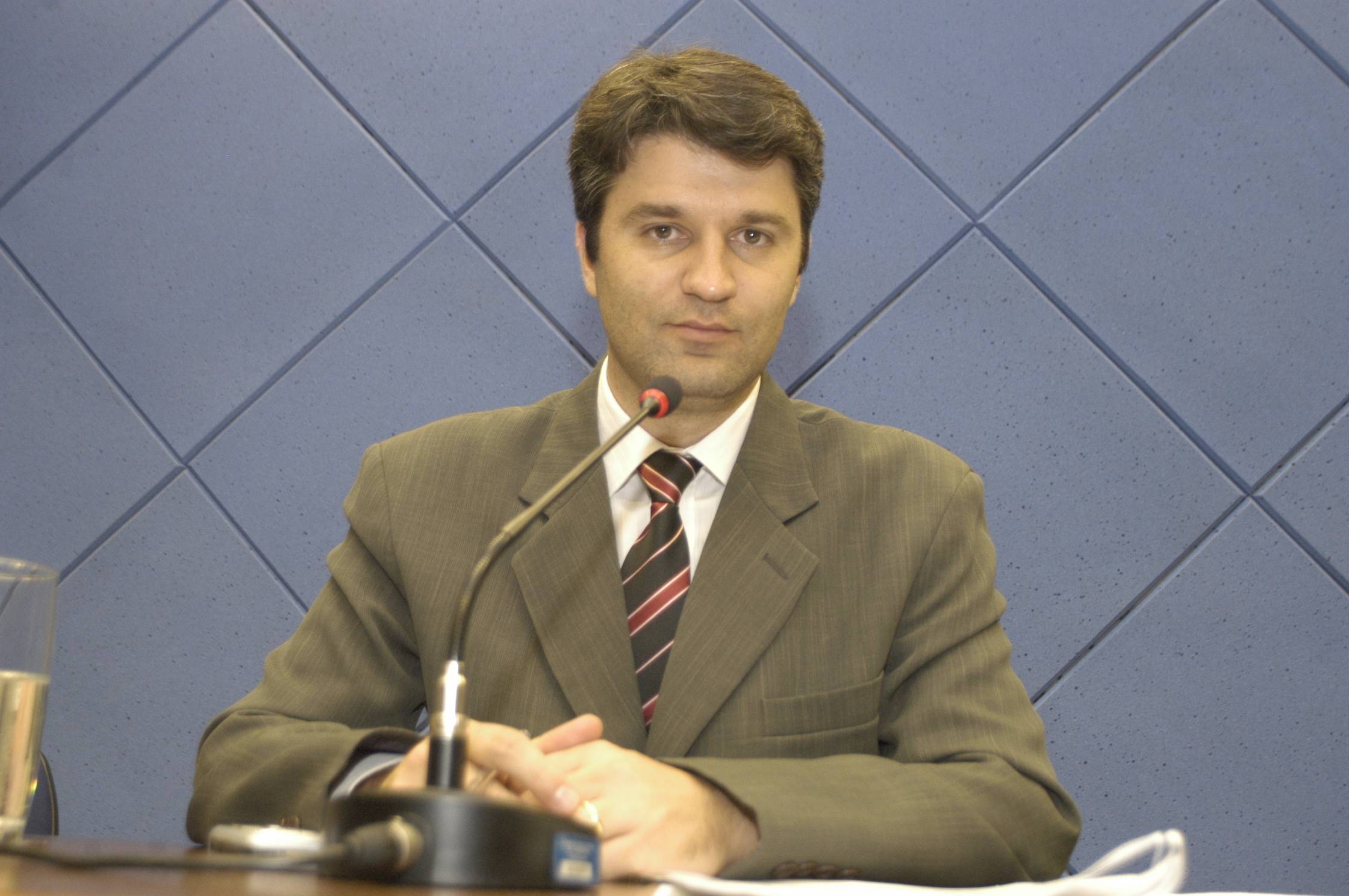 Projeto obriga coletores de óleo comestível