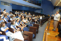 ALUNOS DO COLÉGIO FARROUPILHA VISITAM A CÂMARA