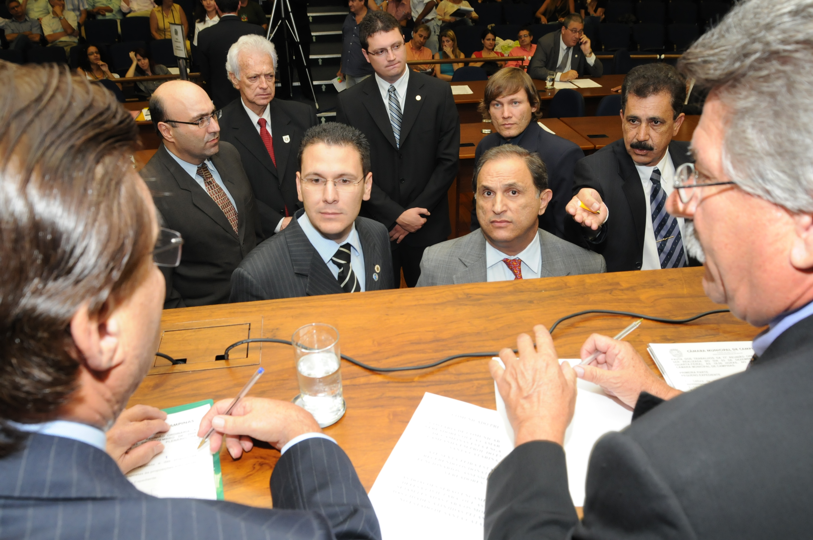 CÂMARA APROVA SUBSÍDIOS DO PREFEITO, VICE-PREFEITO E SECRETÁRIOS MUNICIPAIS PARA O PRÓXIMO MANDATO