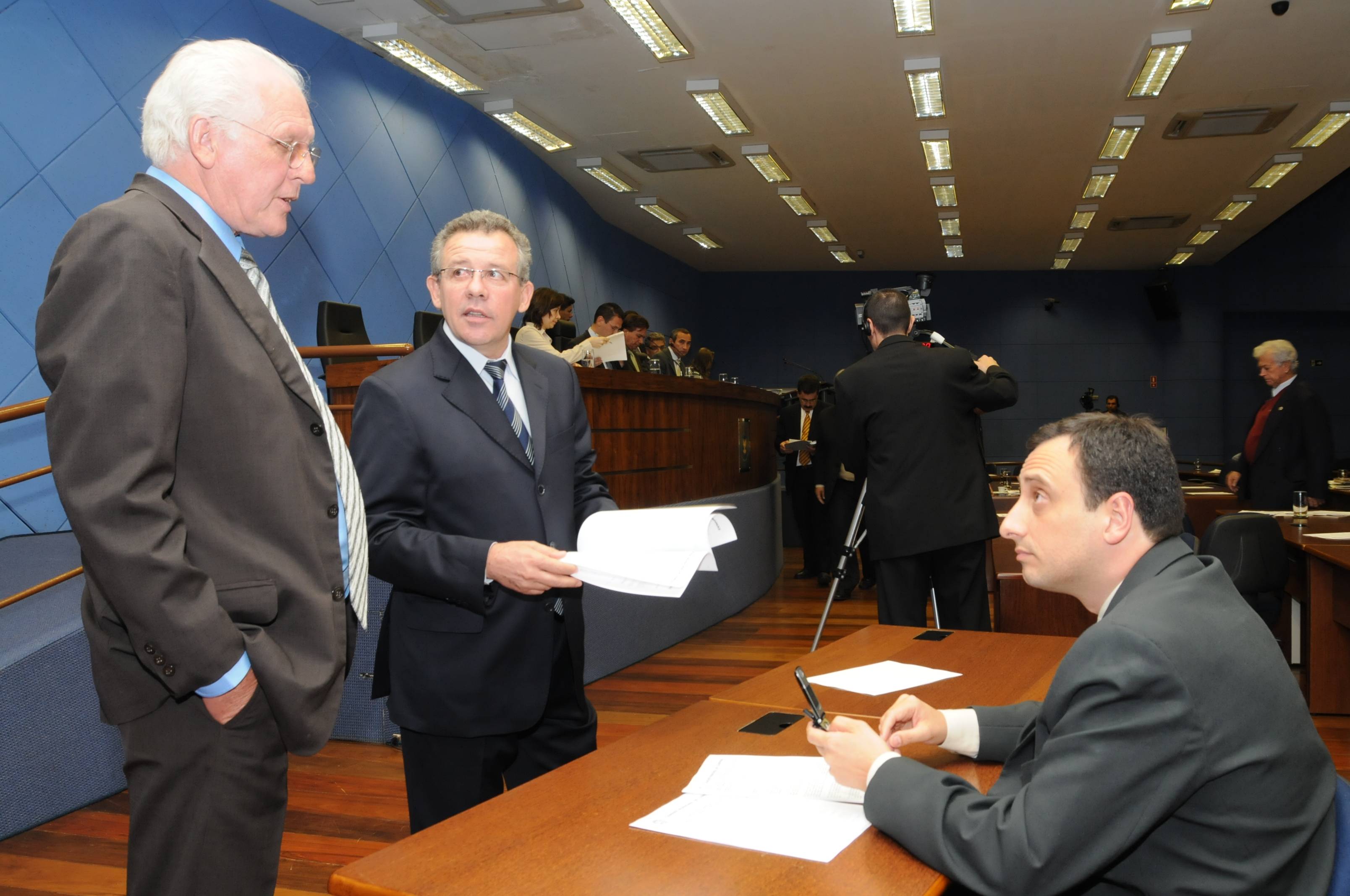 APROVADO PROJETO QUE PROIBIRÁ COMERCIALIZAÇÃO E USO DE CEROL 