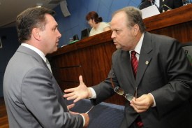 Aprovado projeto que amplia licença maternidade