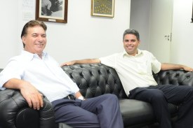 Aurélio recebe vice-prefeito de Araçoiaba da Serra