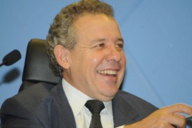 Câmara derruba dois vetos do Executivo