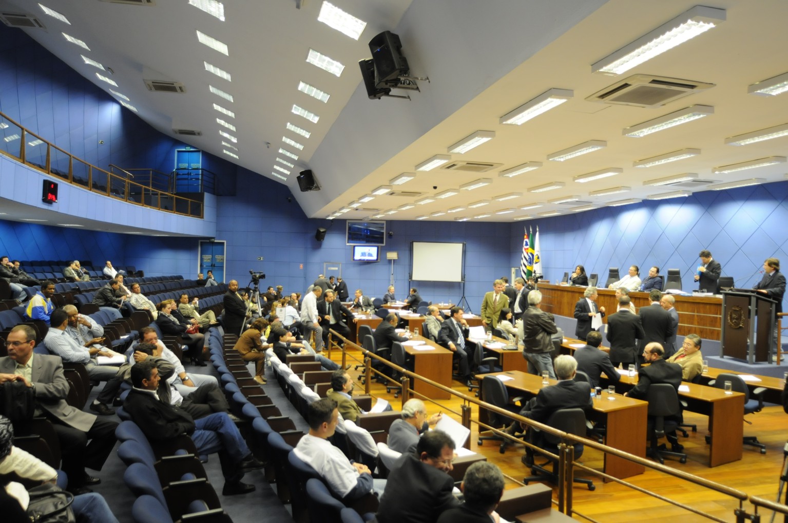 "Câmara em Debate" discute a Gripe H1N1
