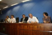 Especialistas defendem contratação de fisioterapeutas