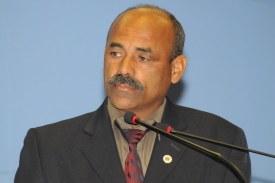 Executivo veta projeto que identifica ruas do Oziel