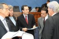 Moção polêmica deve precipitar mudanças no regimento 