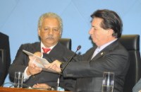 Prefeito abre ano Legislativo e pede ajuda da Câmara 