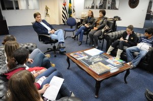 Presidente recebe alunos da Escola Dom Barreto