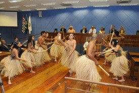 Zumbi dos Palmares: Câmara entrega diploma a 16