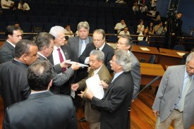 Plenário aprova redução do ISSQN para 24 categorias
