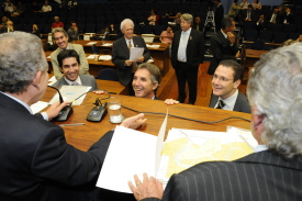 Aprovado projeto que altera lei de concessão de alvará