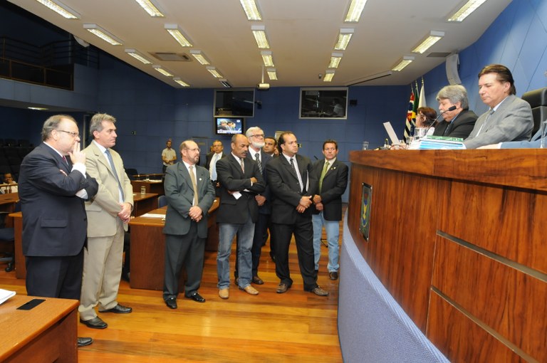 Câmara aprova incorporação salarial ao servidor do legislativo