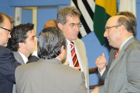 Câmara entrega honrarias a entidades