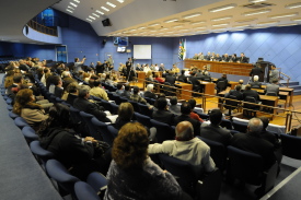 Câmara reserva 1º parte da reunião ao Dia da Mulher