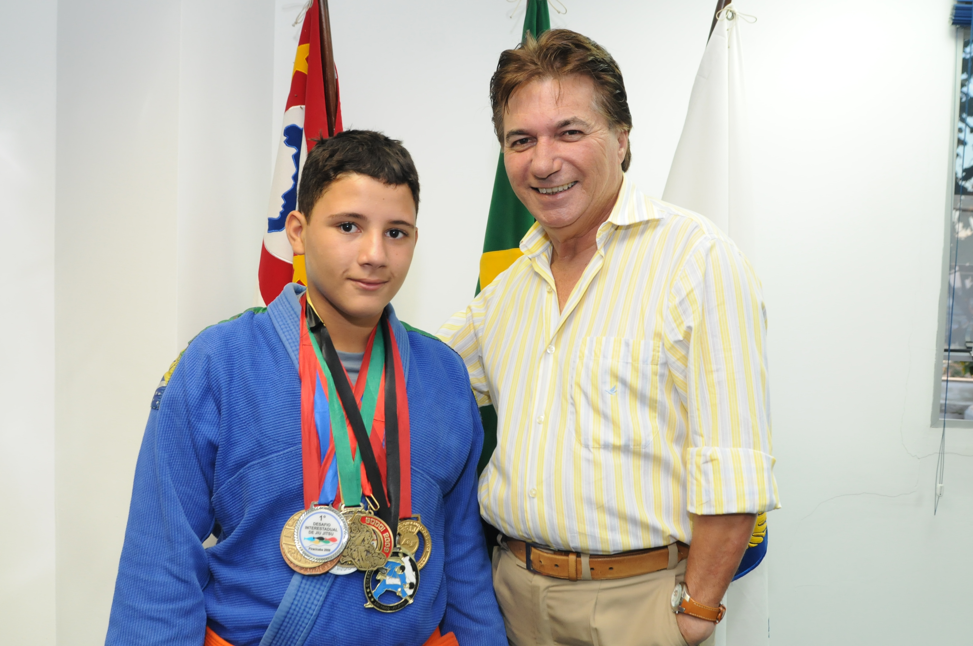 De olho na Olimpíada, campeão de Jiu-jitsu visita Câmara