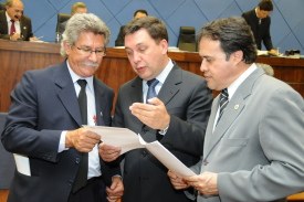 Casas populares deverão ser equipadas com sistema de captação de energia solar