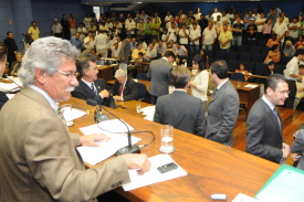 Comissão da Câmara participa de reunião na Prefeitura
