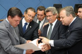 Reciclagem: projeto prevê parceira de cooperativas e condomínios