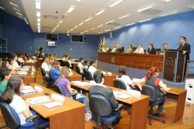 Mulher vai presidir Parlamento Jovem pelo 2º ano consecutivo