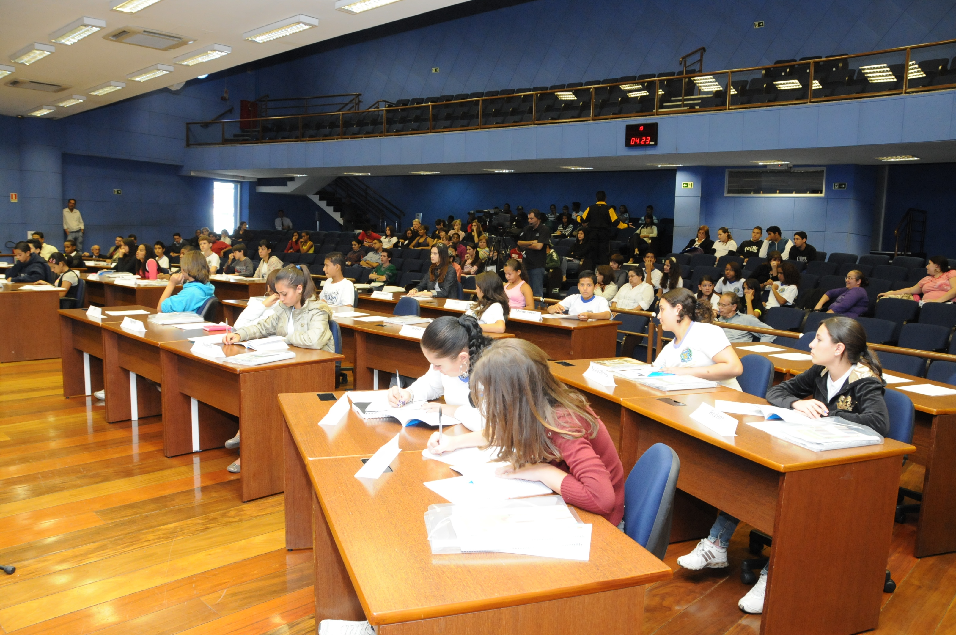 Parlamento Jovem aprova o 'Biblioarte'