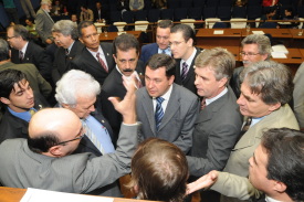 Pauta da reunião de 2ª feira (12/04) da Câmara