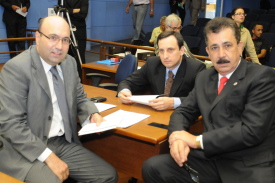 Plenário derruba parecer contrário a projeto autorizativo