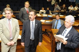 Prefeito sanciona lei que obriga cinemas a higienizarem óculos 3D