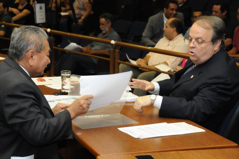 Programa Calçada Limpa é aprovado na Câmara
