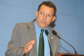 Projeto propõe pintura de telhado para reduzir temperatura