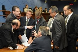 Resultado da votação desta 2ª feira (29/11) na Câmara