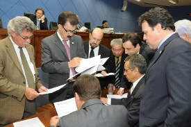 Resultado da votação desta 2ª feira (06/12) da Câmara
