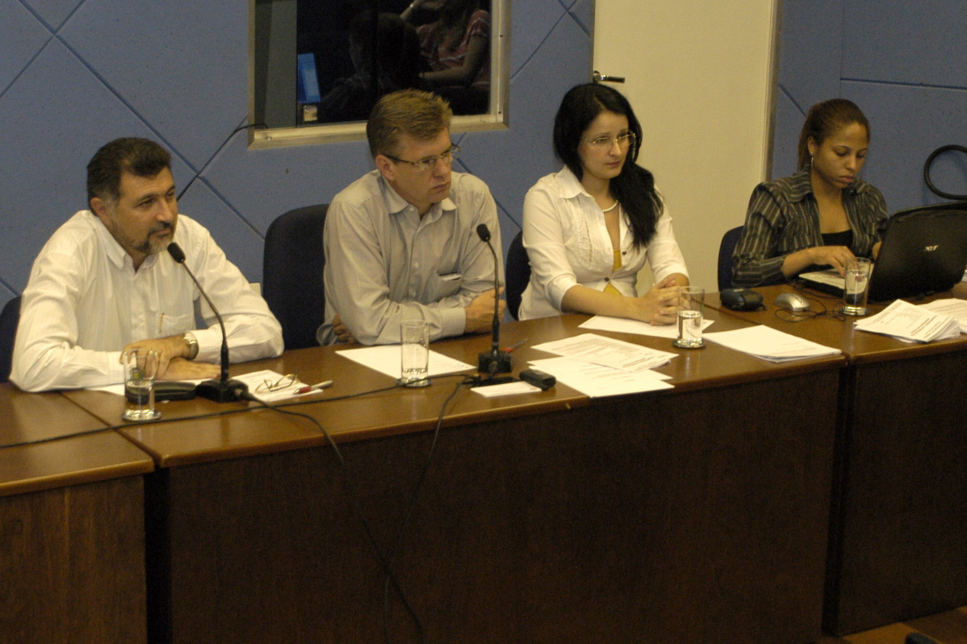 Reunião das leis dos idosos discute transporte público e acessibilidade