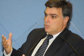 Derrubado veto a projeto de distribuição de remédios