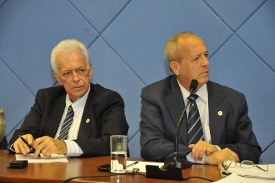 Arly submete projeto de táxis e zona azul a audiência pública