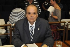Biléo enfrentou 36 sessões de quimioterapia e 14 cirurgias