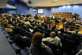 Câmara entrega Medalha Carlos Gomes a nove personalidades e entidades