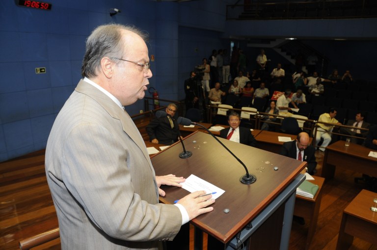 Câmara homenageia Notre Dame pelos 50 anos de fundação