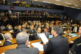 Câmara vai ao TJ e ajuiza recurso contra retorno de Demétrio