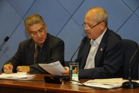 CEE quer ouvir secretário de finanças e proporá um novo orçamento