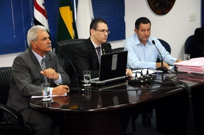 Comissão Processante disponibiliza processo para defesa do prefeito