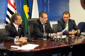 CP quer vereadores de prontidão durante recesso