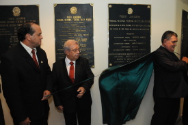 Élcio Batista representa Câmara na inauguração de Vara Federal