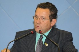 Especialistas discutem descarte de medicamento vencido 