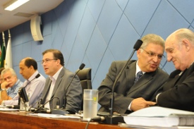Orçamento 2012 deve ter contingenciamento de até 15%; PRF deve ser prorrogado