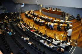 Parlamento Jovem define comissões permanentes