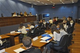 Parlamento Jovem realiza última sessão de 2011