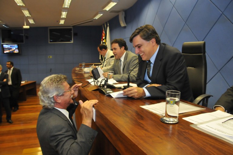 Pauta da sessão desta quarta-feira (19/10)