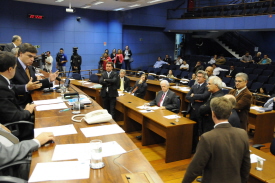 Pauta da sessão desta segunda-feira (02/05)