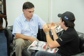 Piloto de automobilismo recebe apoio da Câmara de Campinas